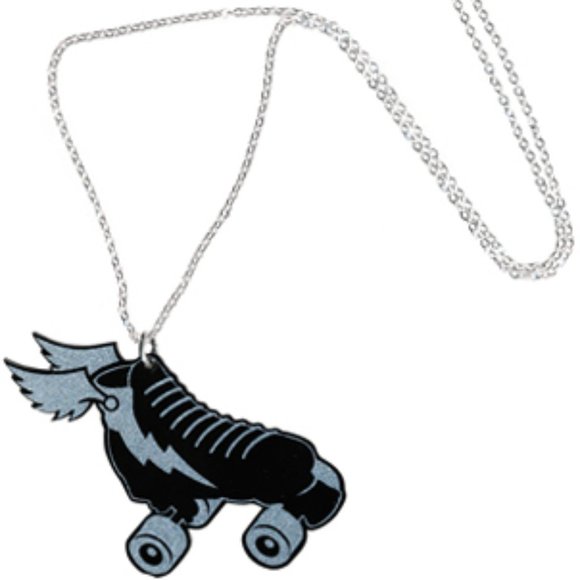 SOURPUSS -BLACK ROLLER DERBY ROLLER SKATE NECKLACE - Picture 2 of 2